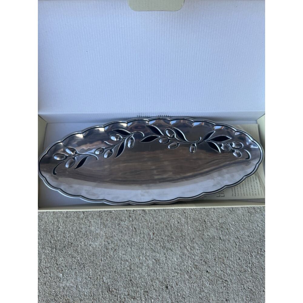 Preowned Lenox Bread Tray With Box